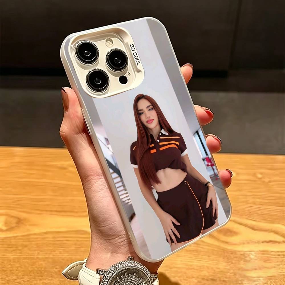 Latin Pop  K-Kim-M  L-Loaiza-Z - Phone Cases Za recension och pris